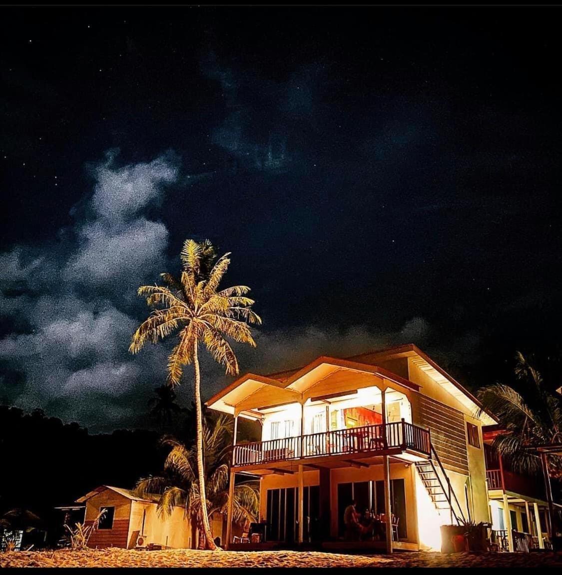 Tiongman Scubadive & Lodge Kampong Juara Ngoại thất bức ảnh